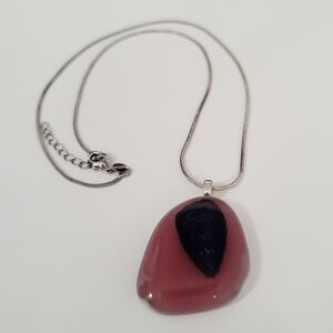 Milky Rose Cabachon Stone Necklace & White Gold ChainSpeckled Black Agate Inlay